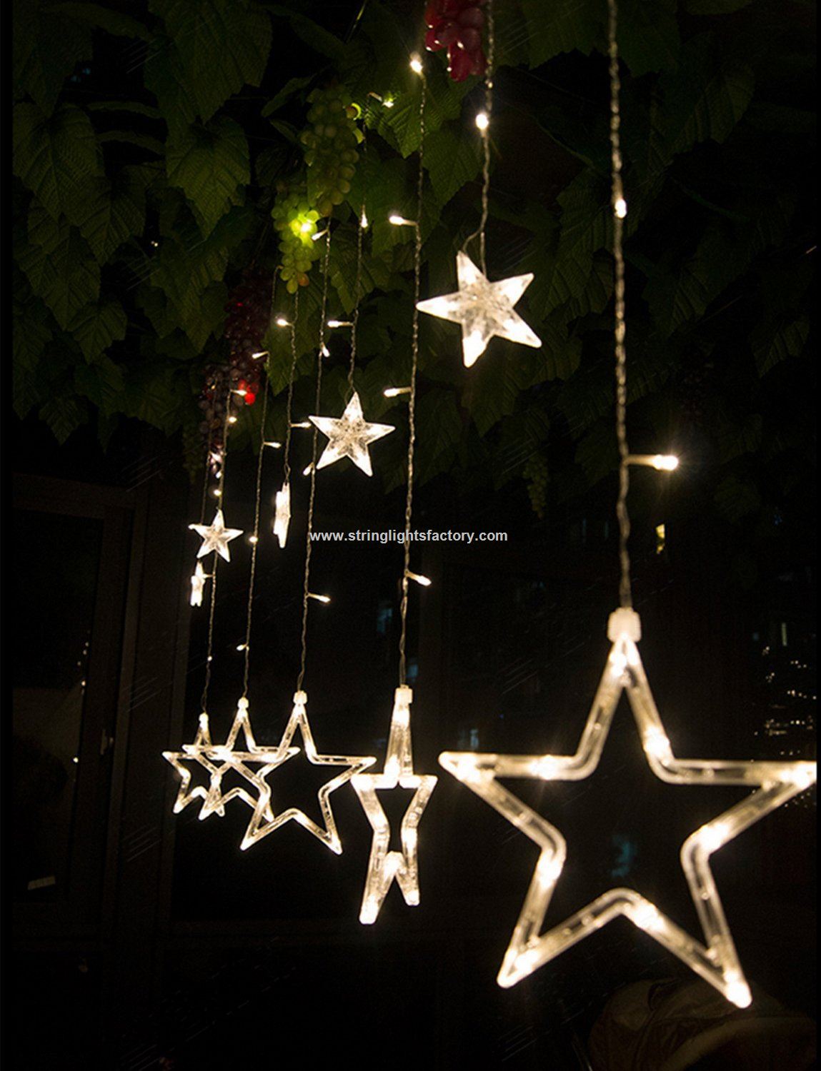 Wholesale Price Decorative Star Strand Lights Powered by 4XAA Batteries 138LEDs 12 Stars Lights